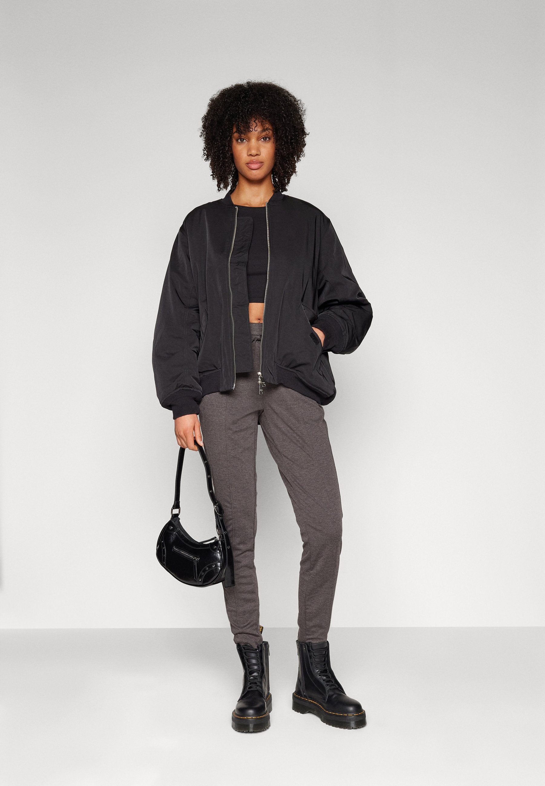 Vero Moda VMMELANIE TAPERED ZIP PANT
