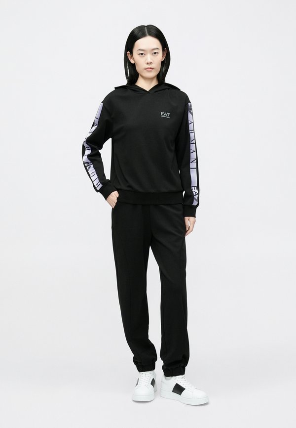 EA7 Emporio Armani TROUSER