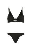 Schwarzes Bikini-Set mit einem dreieckigen Bralette mit geknoteter Vorderseite und verstellbaren Trägern, kombiniert mit einem passenden Tanga.