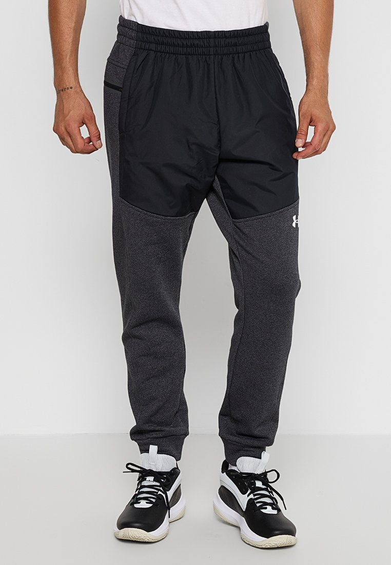 Under Armour LOOSE FIT