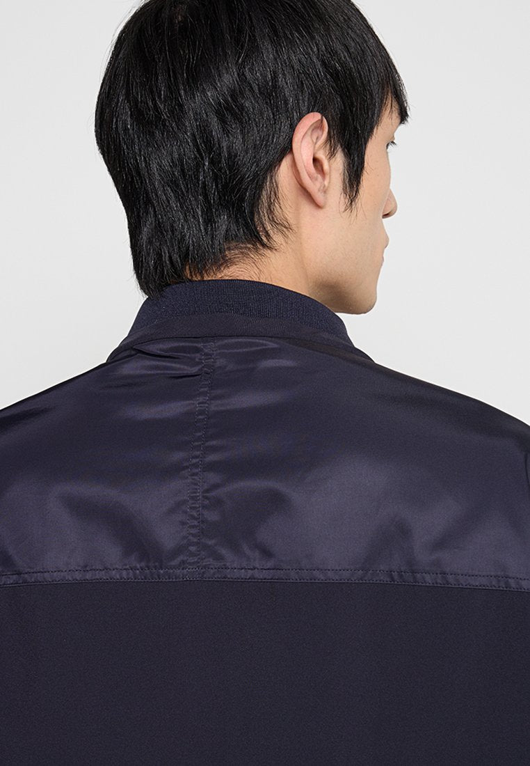 Armani Exchange Trenchcoat Media 8