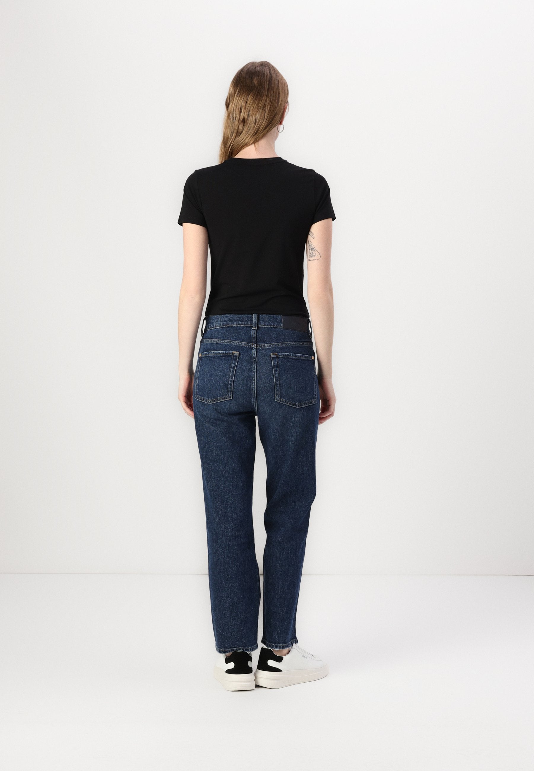 7 for all mankind LOGAN STOVEPIPE HUNTINGTON