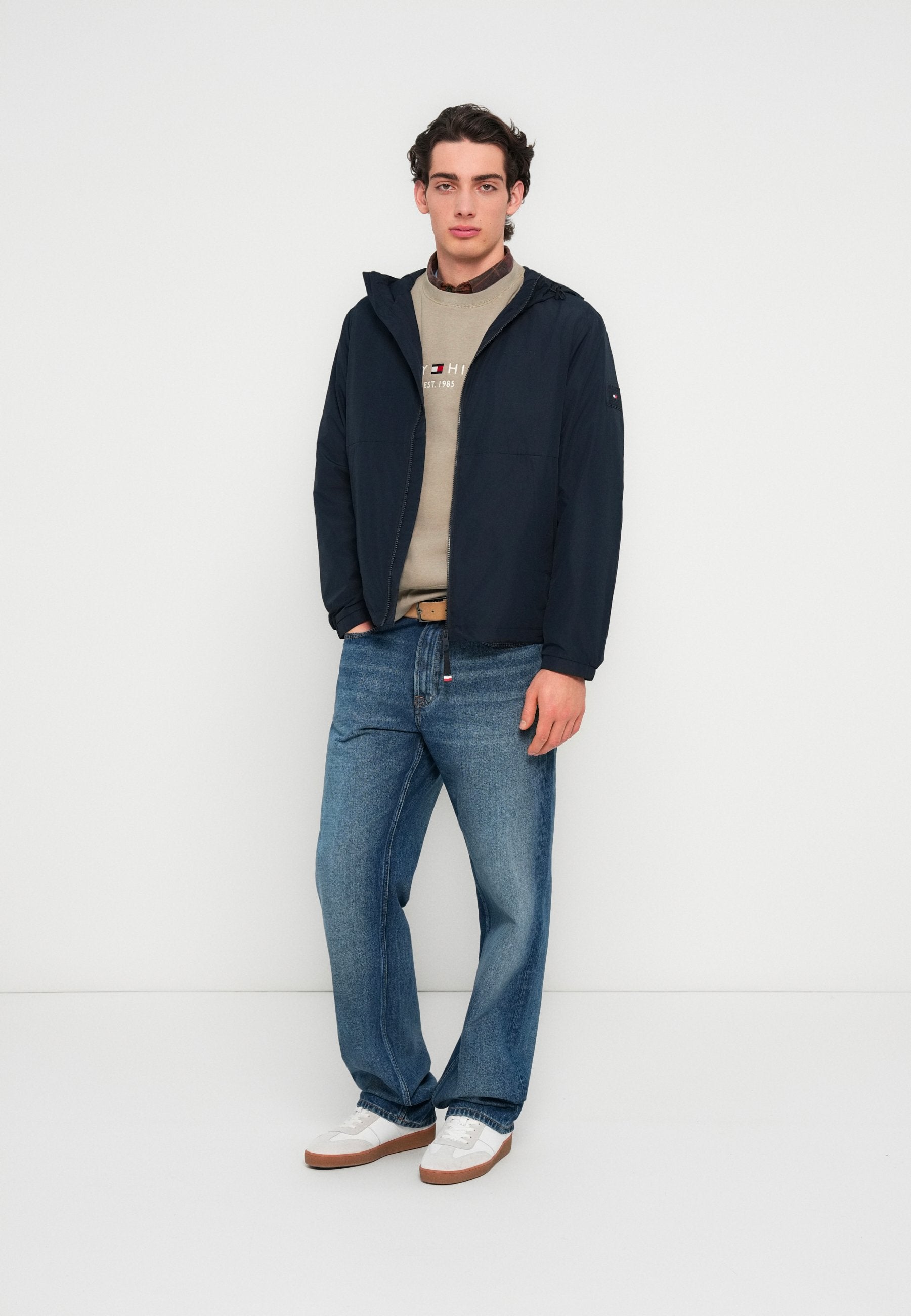 TONAL LOGO ZIP-THRU HOODED JACKET Media 2