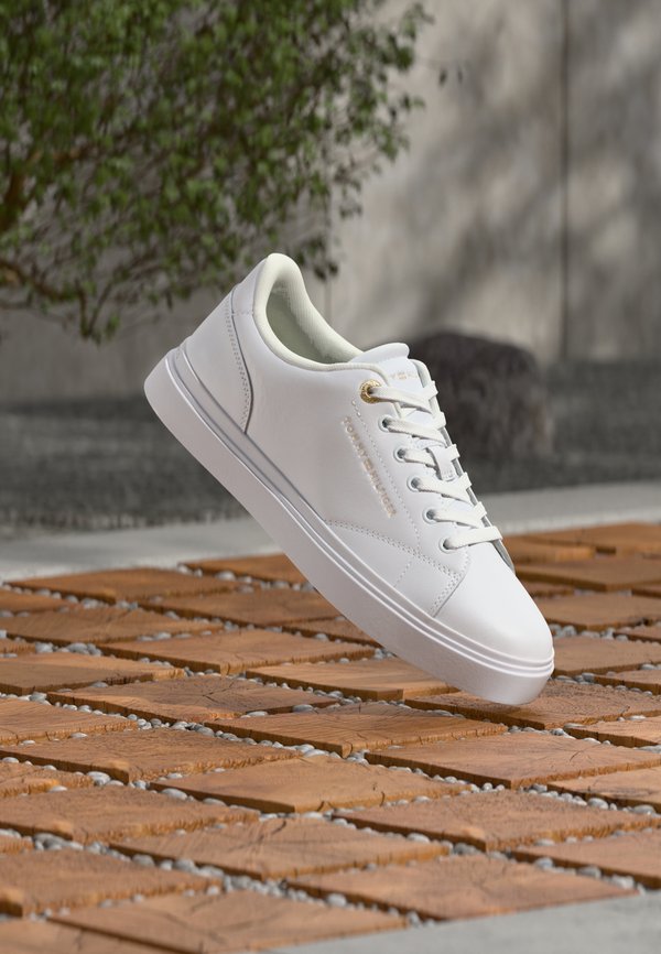 Tommy Hilfiger FEMININE CUPSOLE - Trainers - white