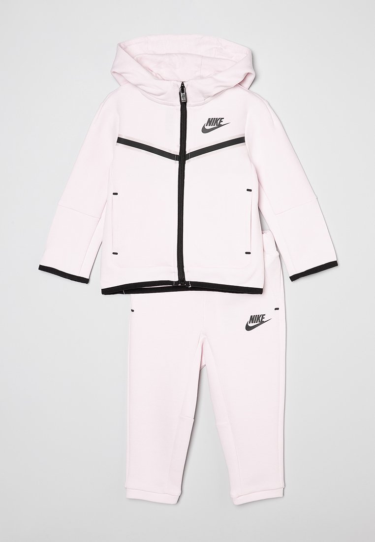 Nike Sportswear