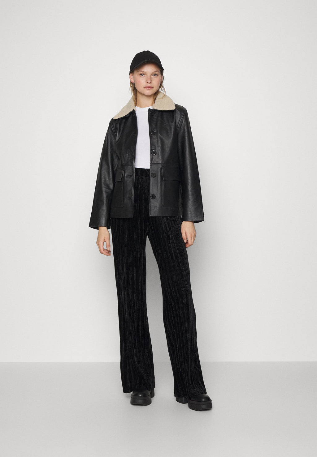 ONLY ONLVELA WIDE HIGHWAIST PANT
