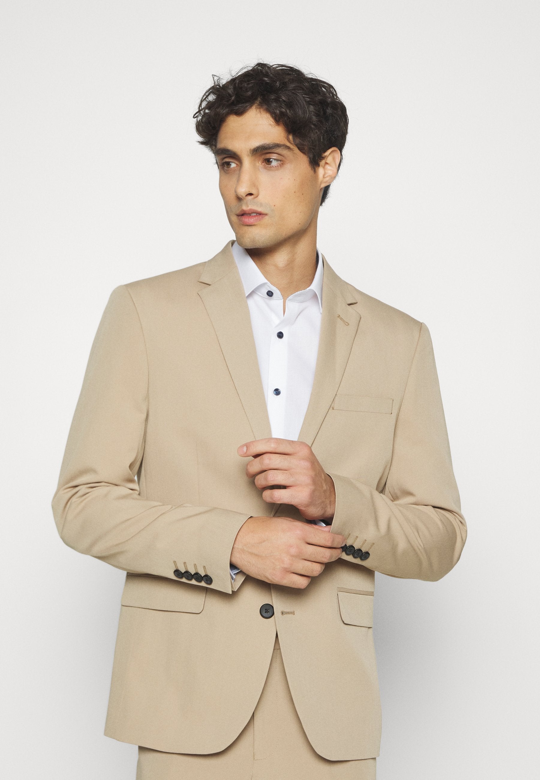 FINE TWILL STRETCH SUIT Media 5