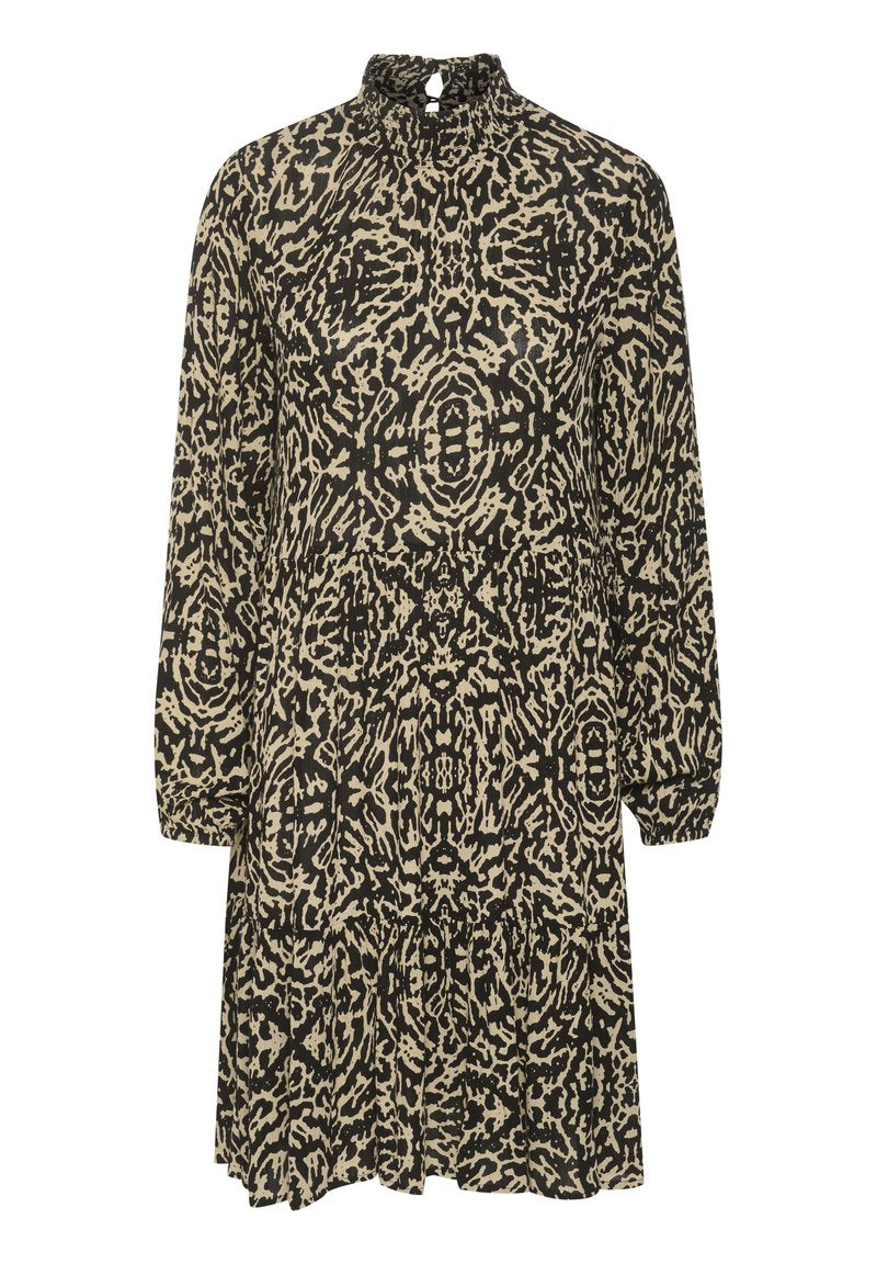 Schwarz-beiges gemustertes Kleid mit langen Ärmeln, einem gerafften Kragen und gestuftem Rockdesign. Hergestellt aus leichtem Stoff.