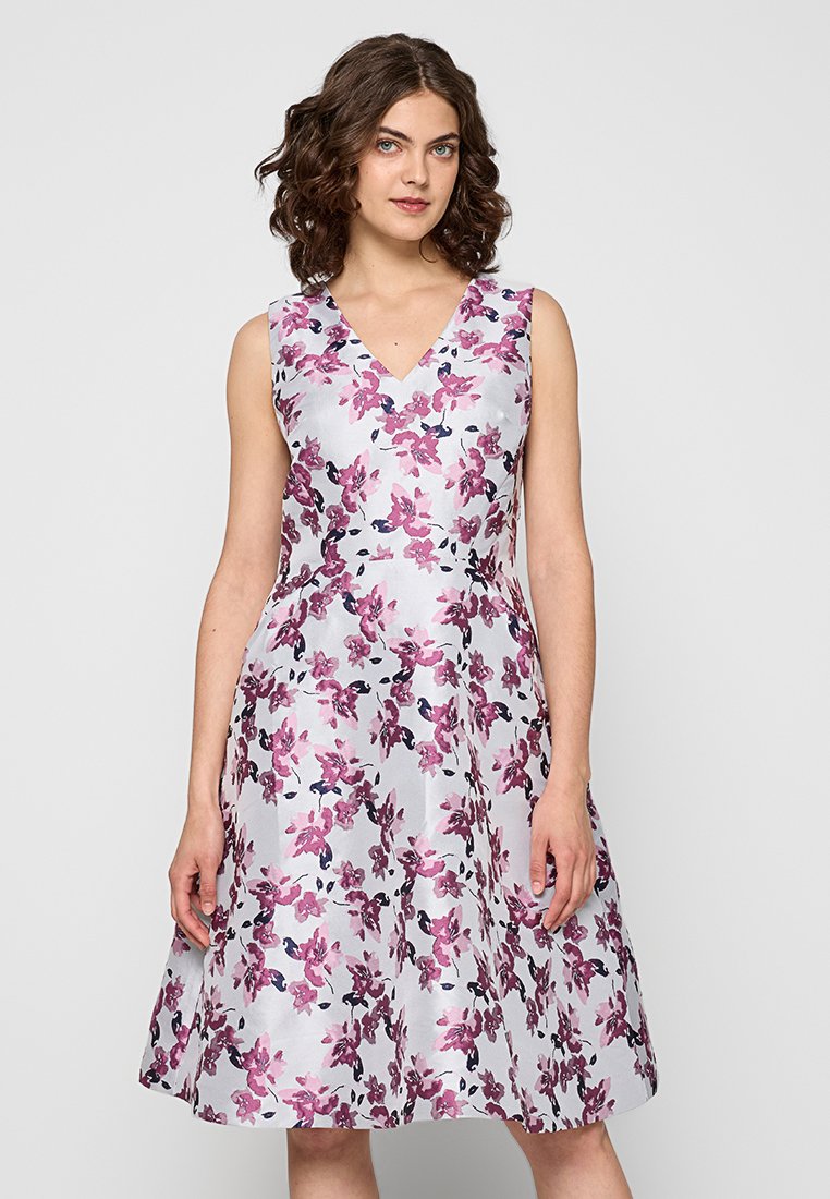 Apart Glamour Freizeitkleid Media 1
