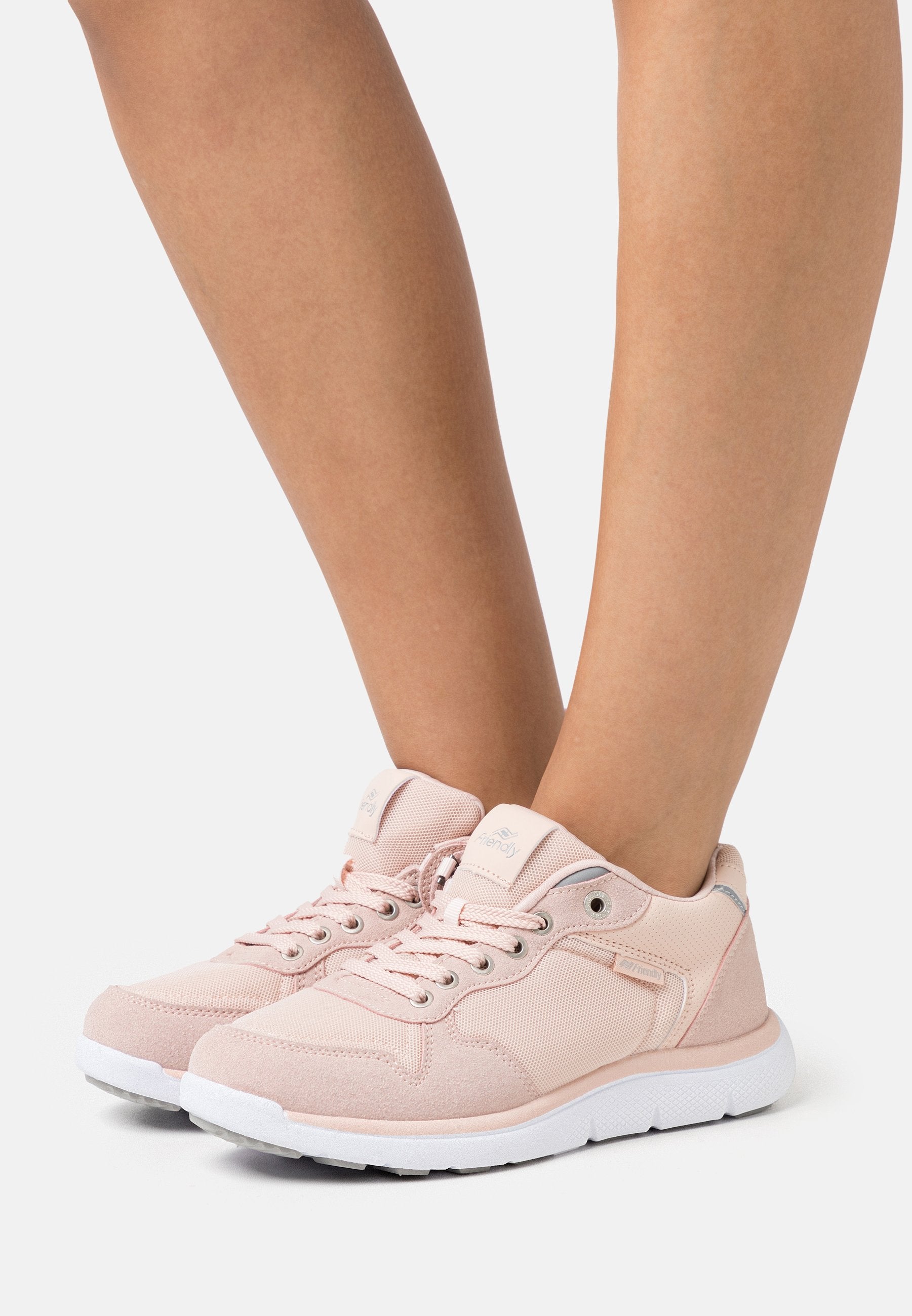 Friendly Shoes EXCURSION