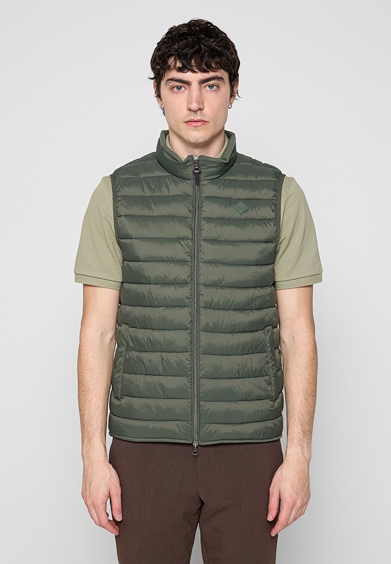 Hackett London