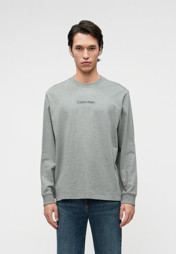 Calvin Klein RELAXED STANDARD LOGO CREWNECK TEE