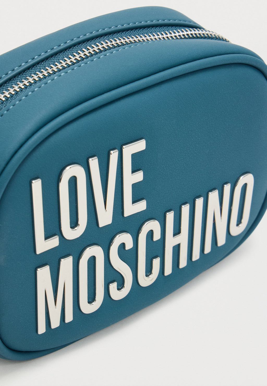 Love Moschino