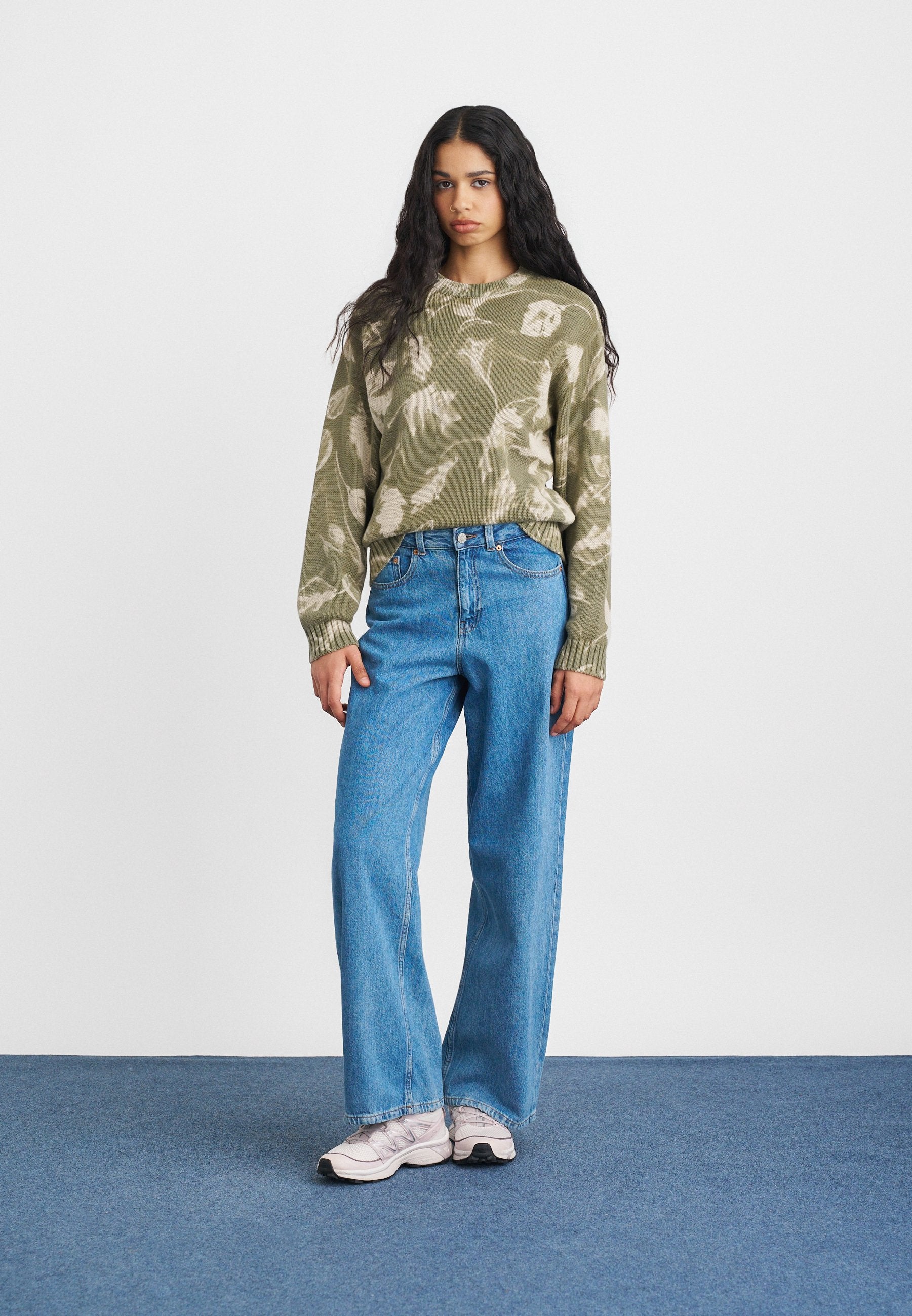 Obey Clothing LEAVES CREW SWEATER