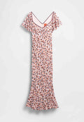 Kleid mit floralem Druck auf einem blassrosa Hintergrund mit mehrfarbigen Flecken. Es hat kurze, flatternde Ärmel und eine taillierte Silhouette.