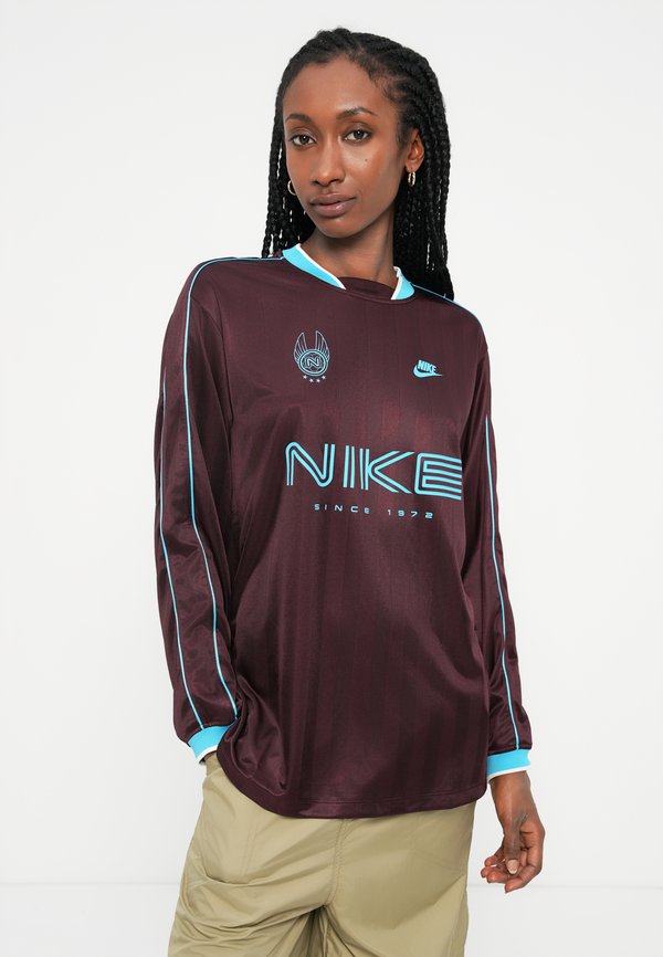 Nike Sportswear