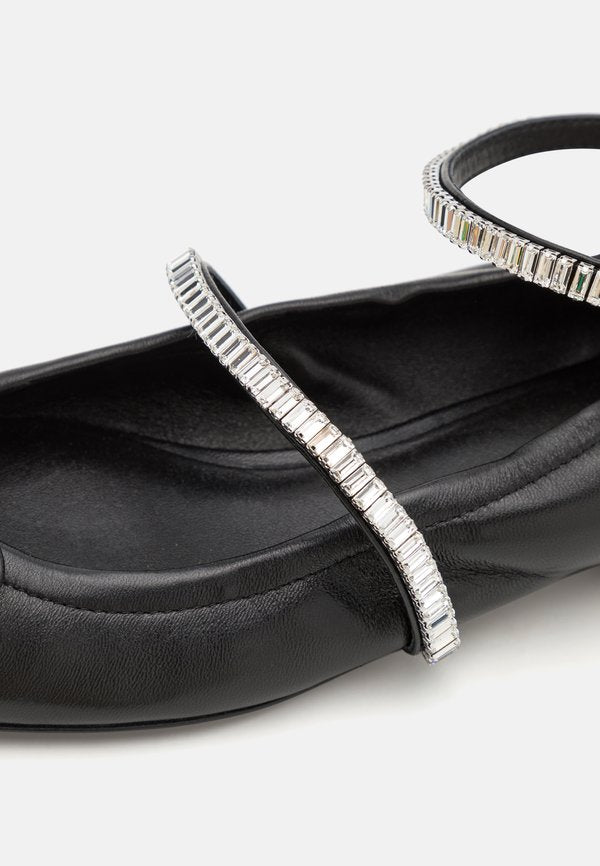 Stuart Weitzman STEFANIE BALLET FLAT