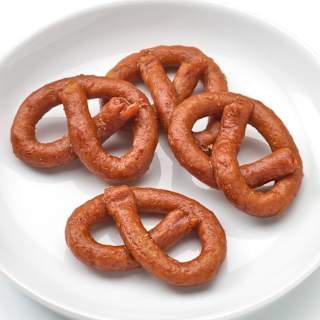 Hundeleckerlie Mini-Brezeln reich an Huhn, Omas Küchenklassiker Dein Bestes