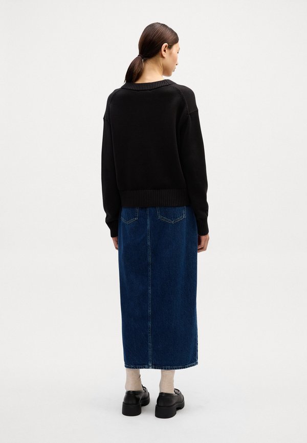 Calvin Klein Jeans BADGE V NECK SWEATER