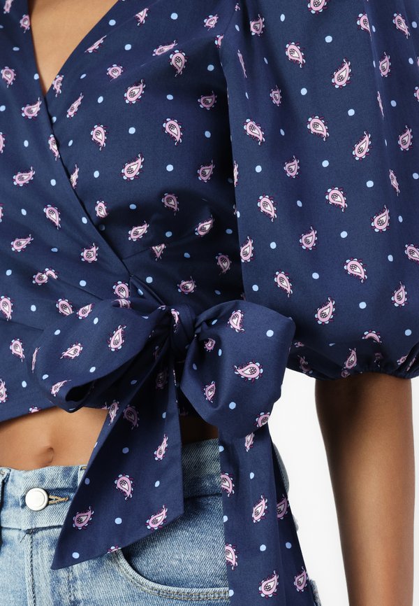 kate spade new york PAISLEY WRAP