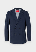 Marineblaues, doppelt geknöpftes Blazer mit spitzem Revers, zwei vorderen Taschen und schwarzen Knöpfen. Das Innenfutter ist hellblau.