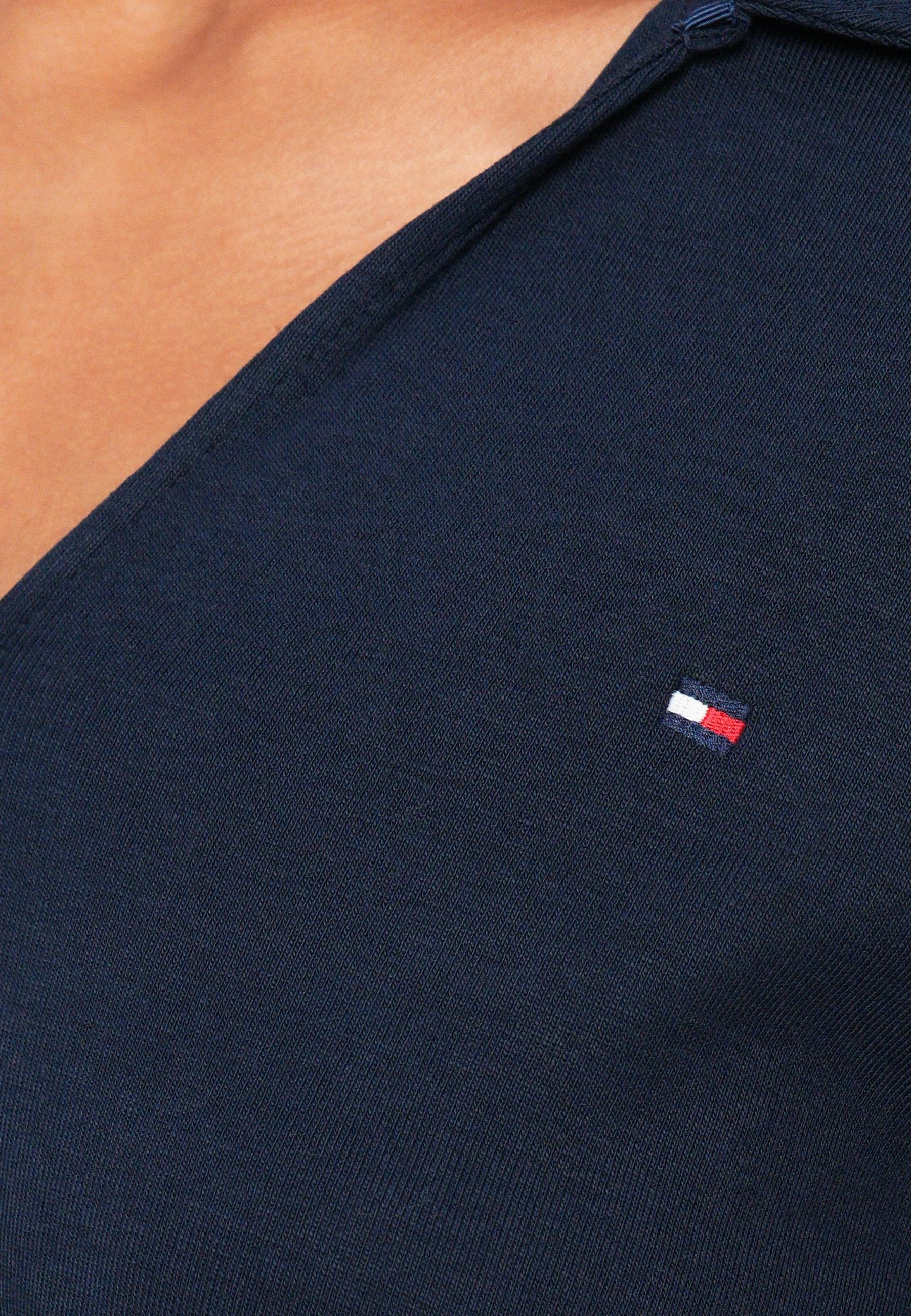 SLIM FIT LONG SLEEVE POLO SHIRT Media 6