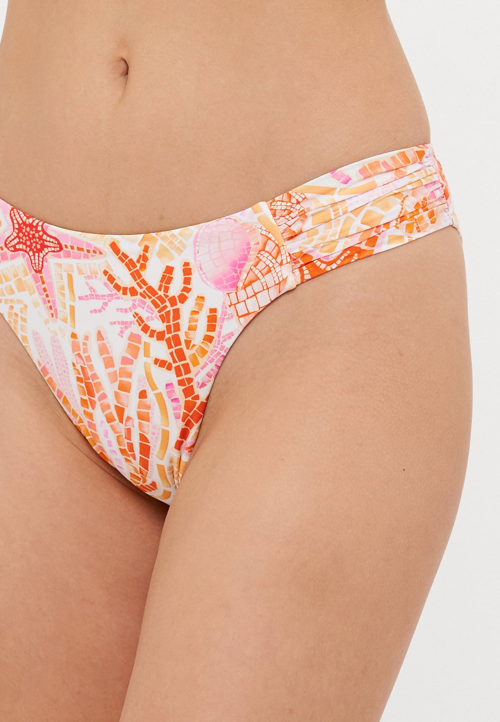 LA MER HIGH LEG RUCHED SIDE Media 6