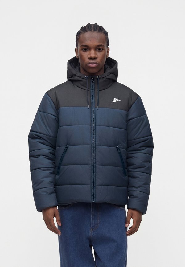 Nike Sportswear ACCESS FILLED PUFFER - Winter jacket - obsidian/black/white