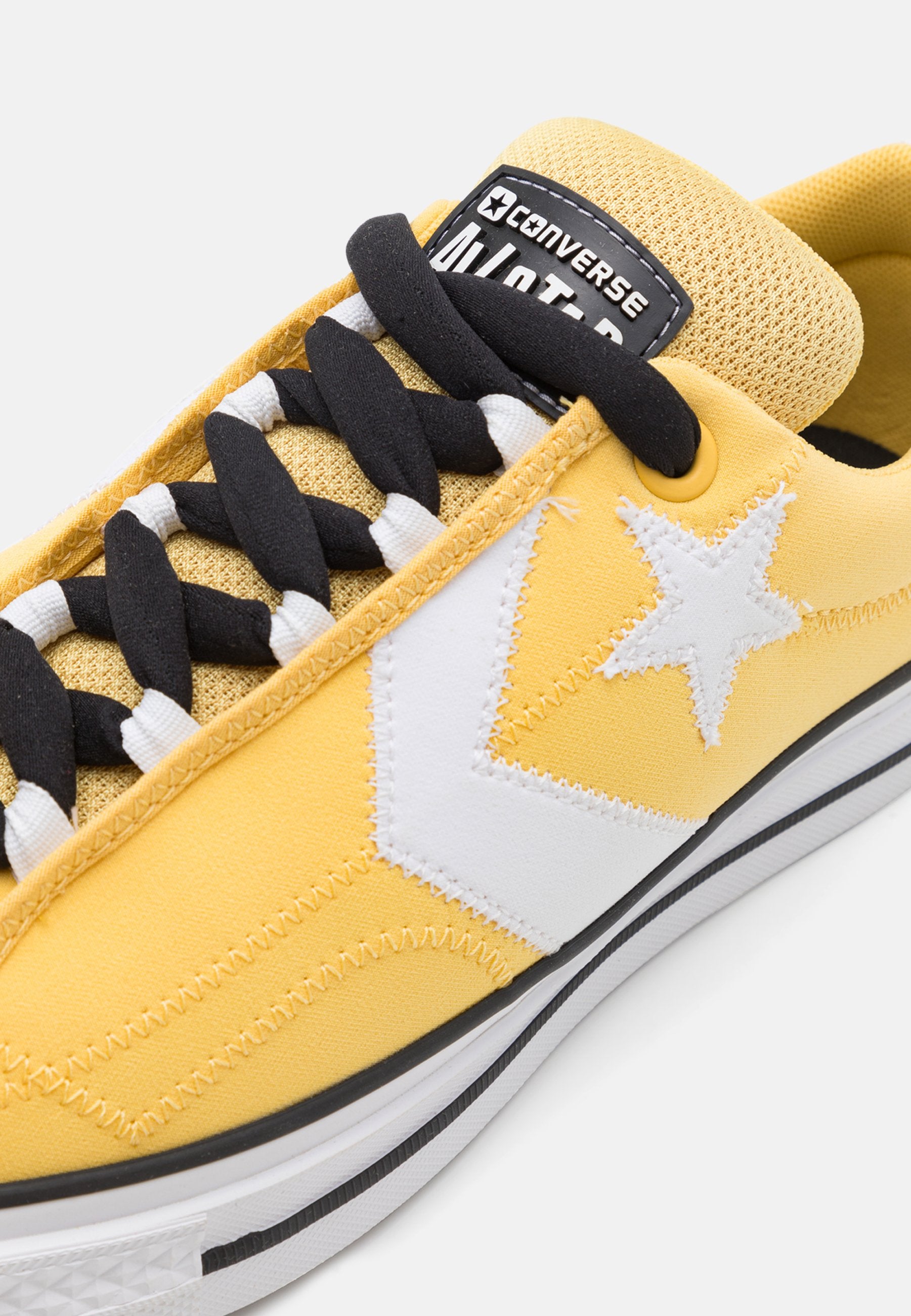Converse STAR PLAYER PUFF UNISEX
