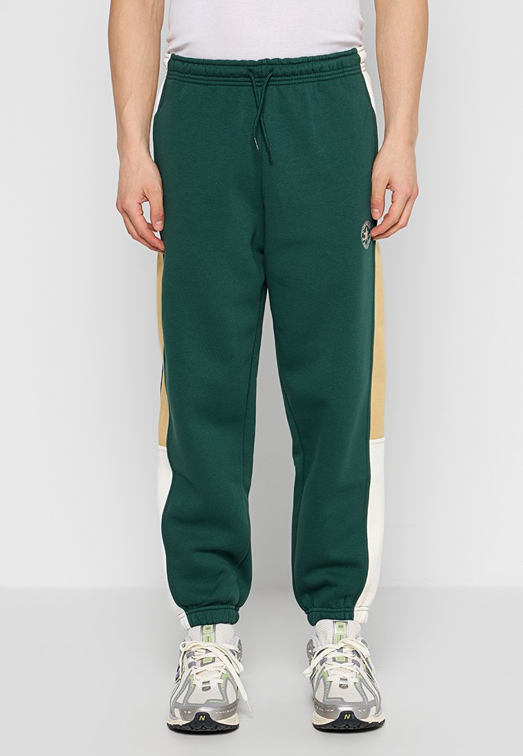 Converse LOOSE FIT