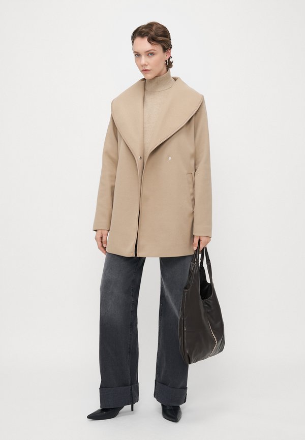 Vero Moda Tall VMCLAUDIA