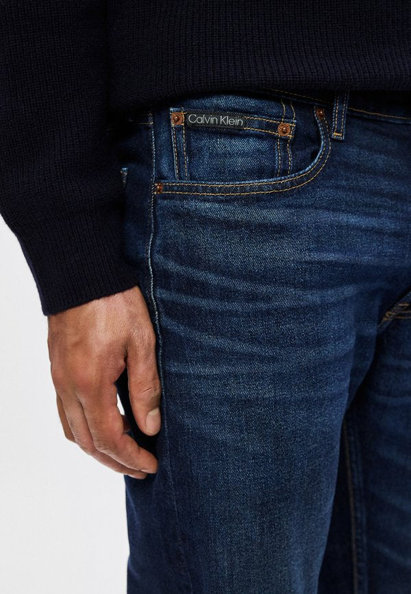 Calvin Klein SLIM STRAIGHT