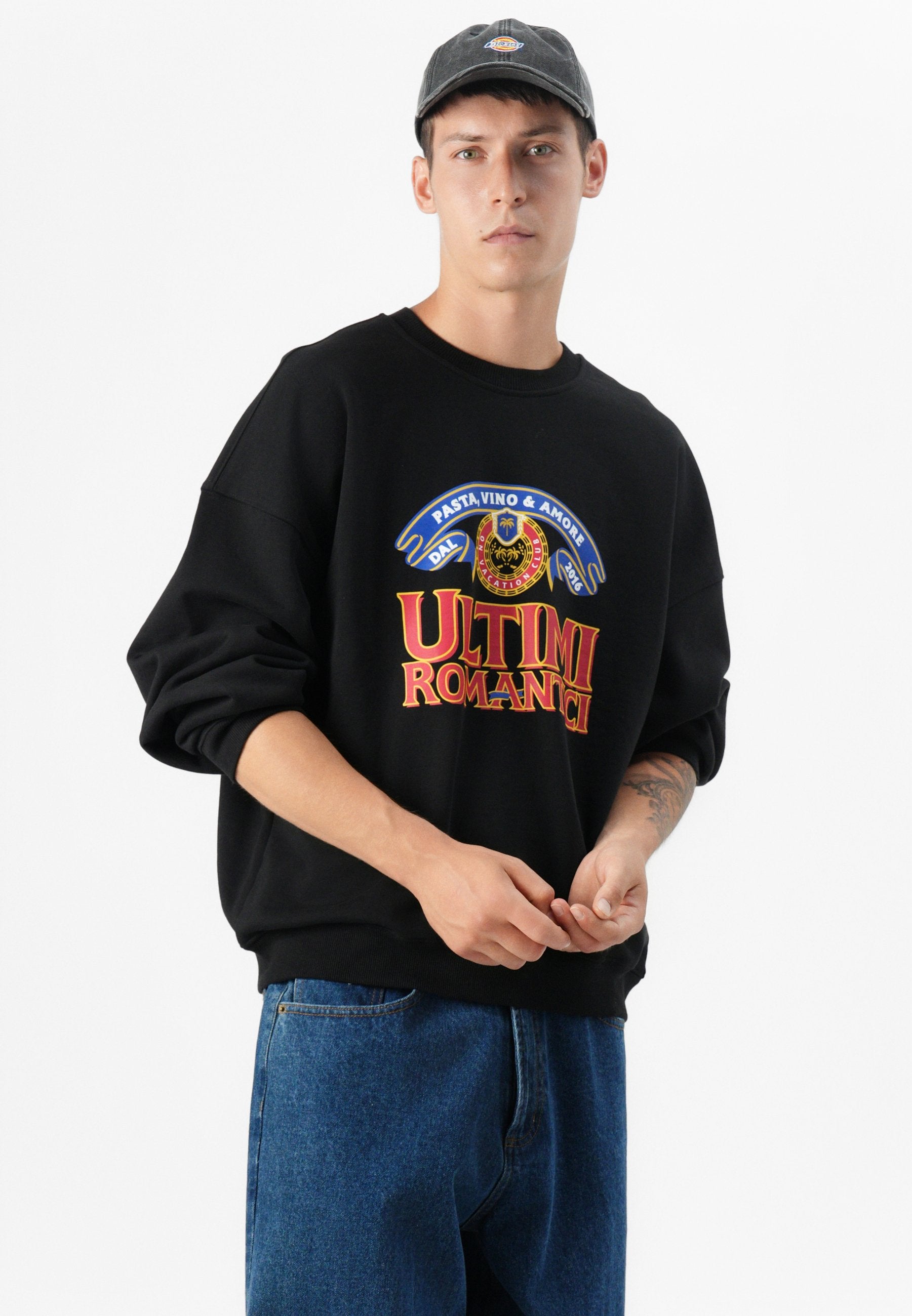On Vacation ULTIMI ROMANTICI SWEATER UNISEX
