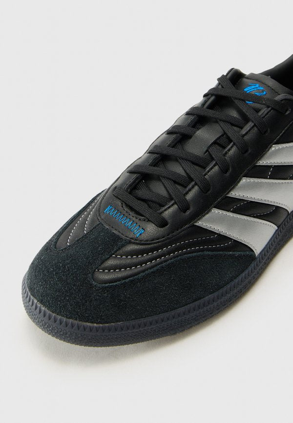 adidas Performance PREDATOR FREESTYLE JUDE INDOOR FOOTBALL SHOES