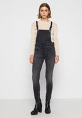 lynn skinny fit Media 1