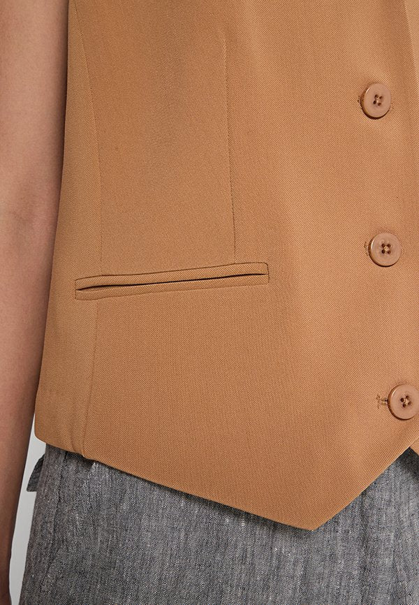 DKNY