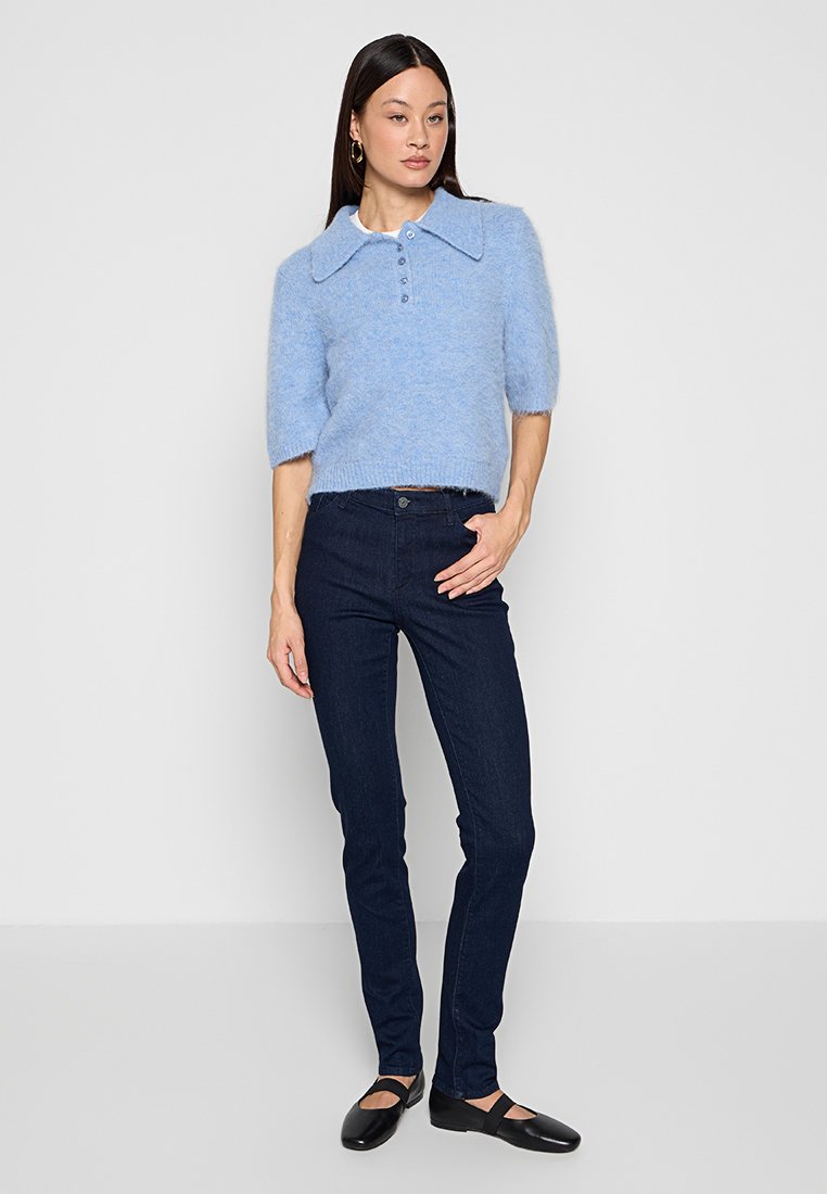 Armani Exchange Jeans Slim Fit Media 2