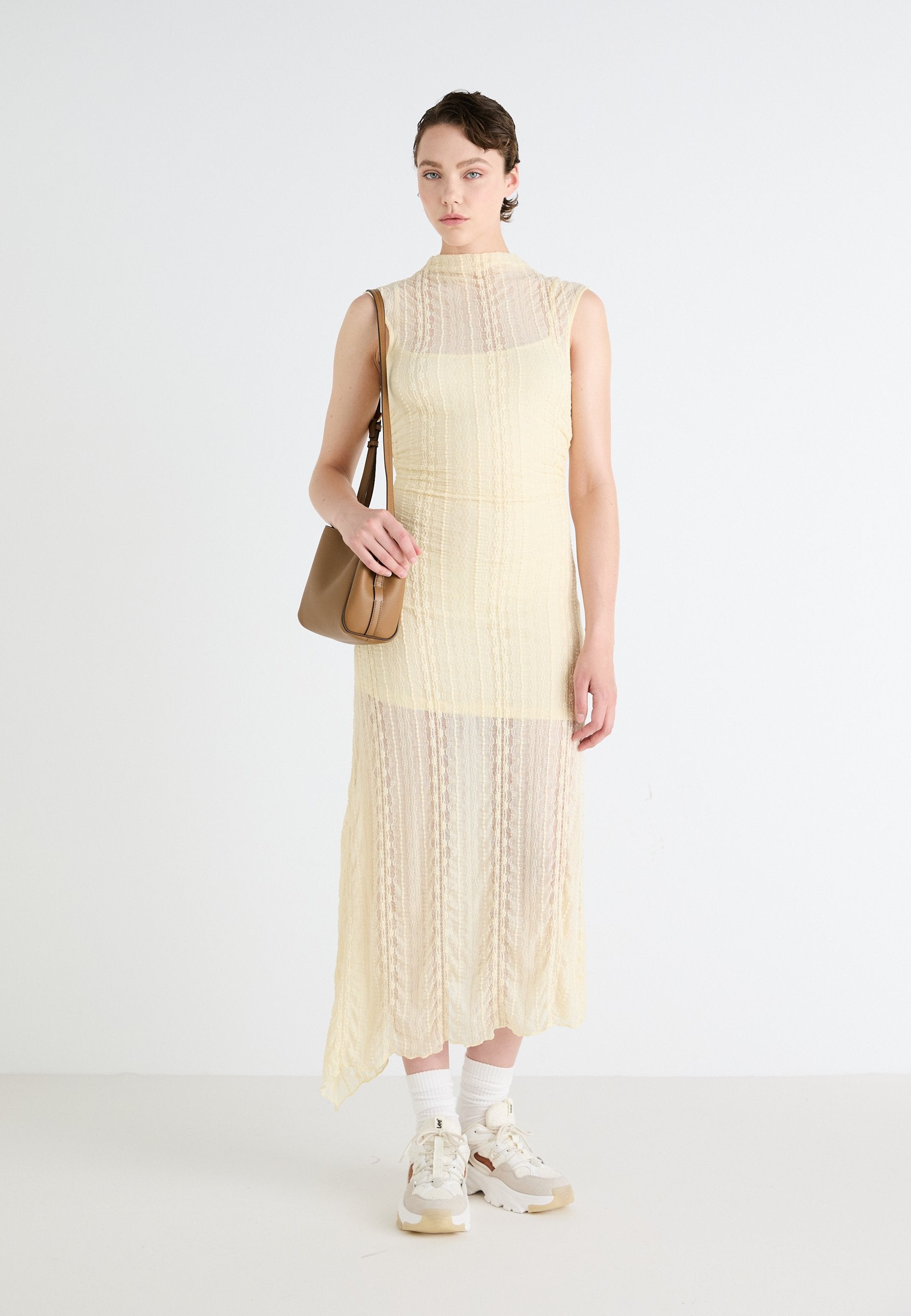 Gina Tricot DRESS