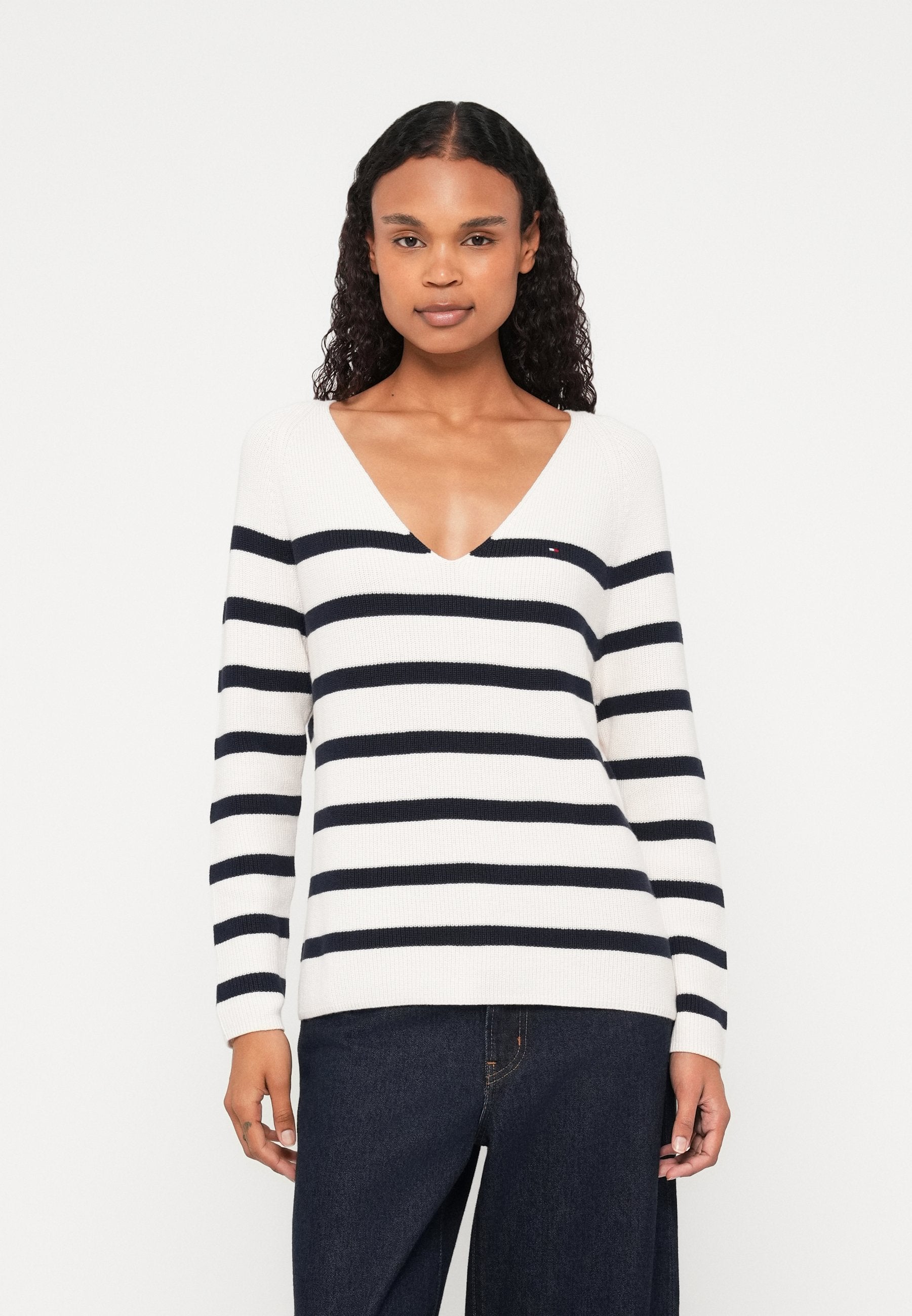 CARDI STITCH Media 3