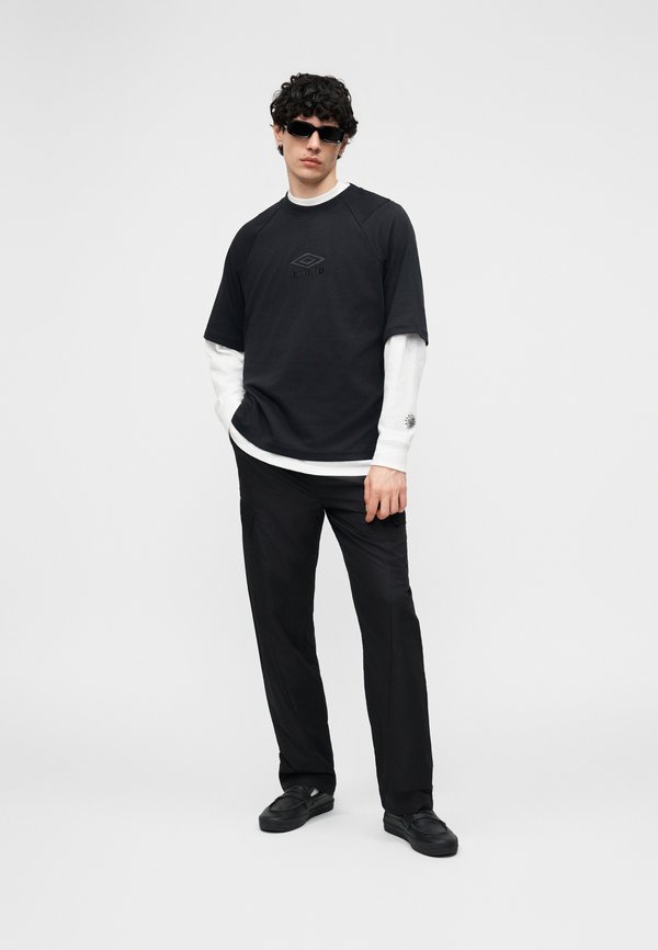 Umbro ICONIC BOXY TEE