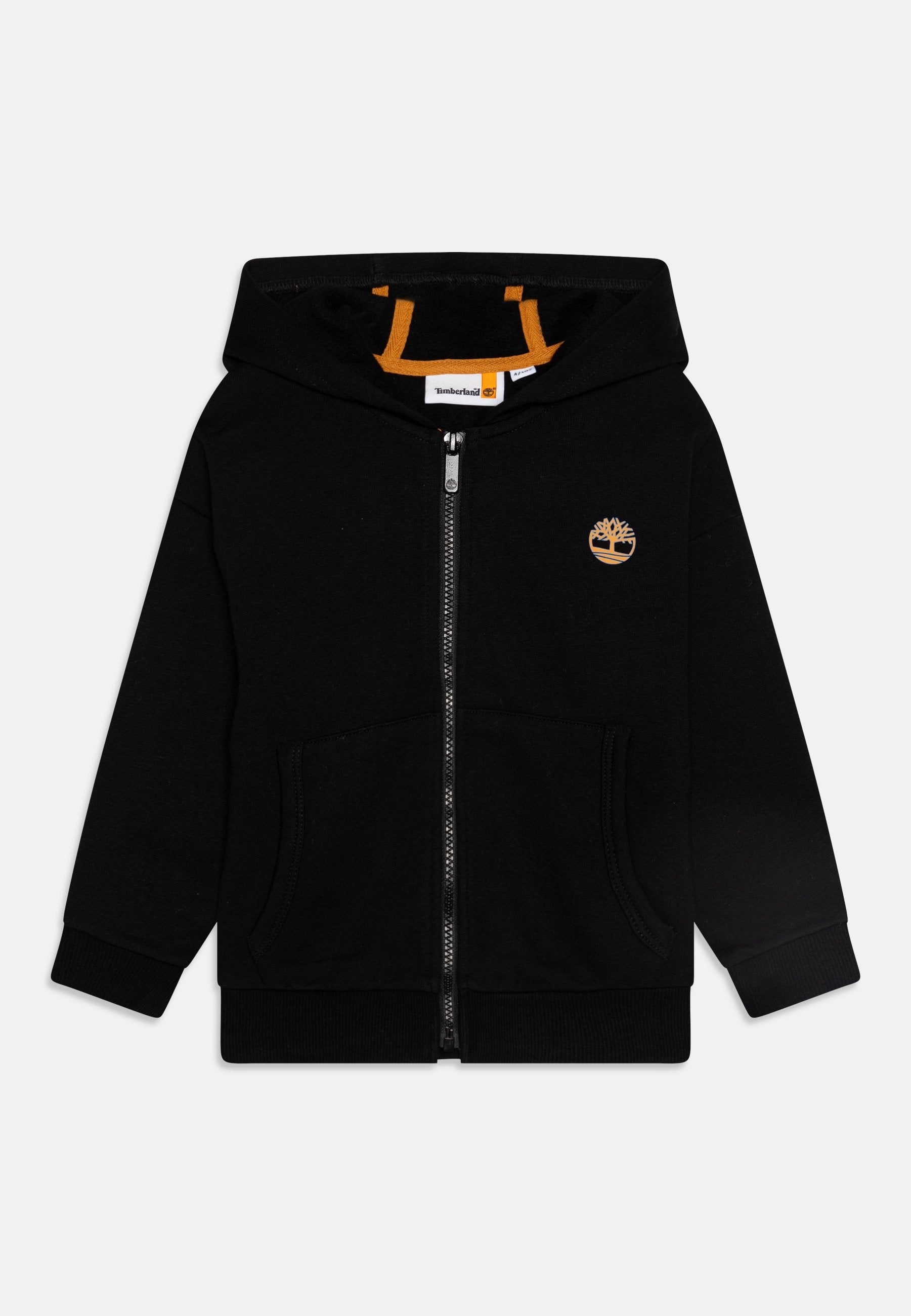 Schwarze Zip-Hoodie mit Kängurutasche, orange gefütterter Kapuze und kleinem gestickten Logo auf der Brust. Baumwollmischgewebe.