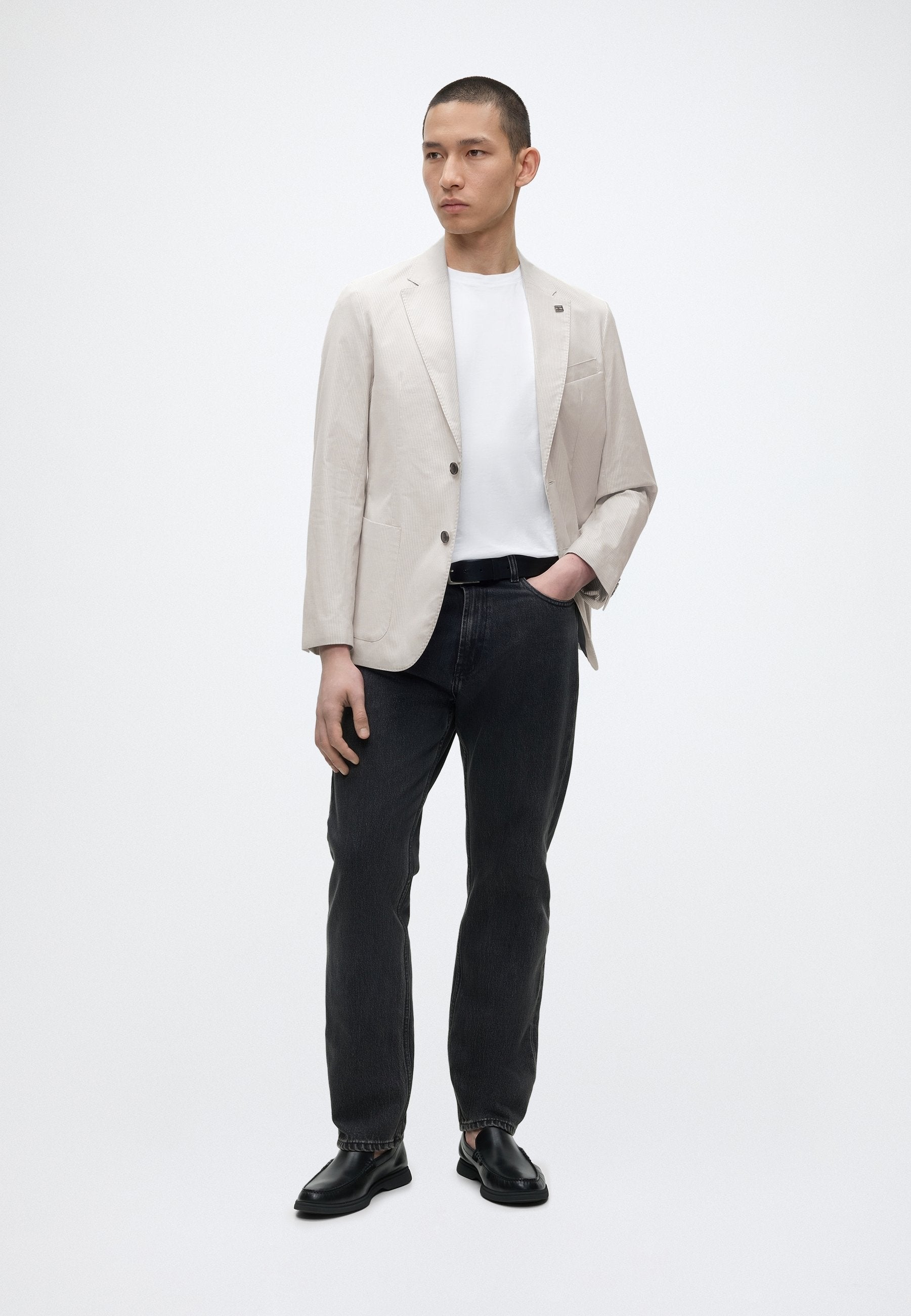 SMART CASUAL  Media 2