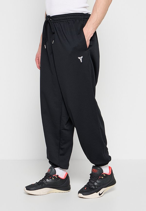 Nike Performance