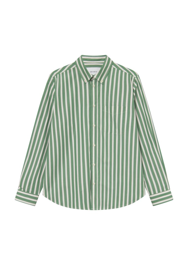 Grün- und weiß gestreifte Button-Down-Bluse mit Kragen, langen Ärmeln und einer Brusttasche. Hergestellt aus einem glatten Stoff mit lockerer Passform.