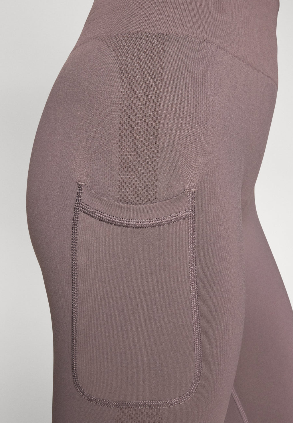 ICANIWILL DEFINE SEAMLESS POCKET