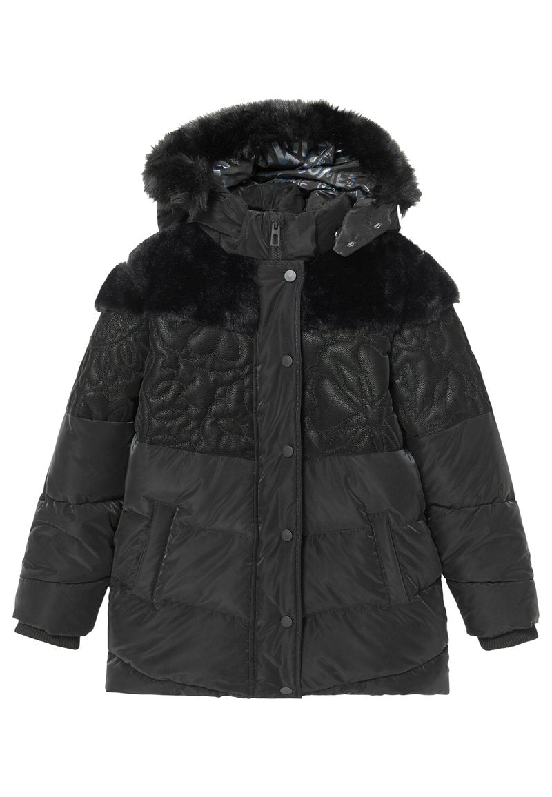 LONG PADDED COAT HOOD Media 1