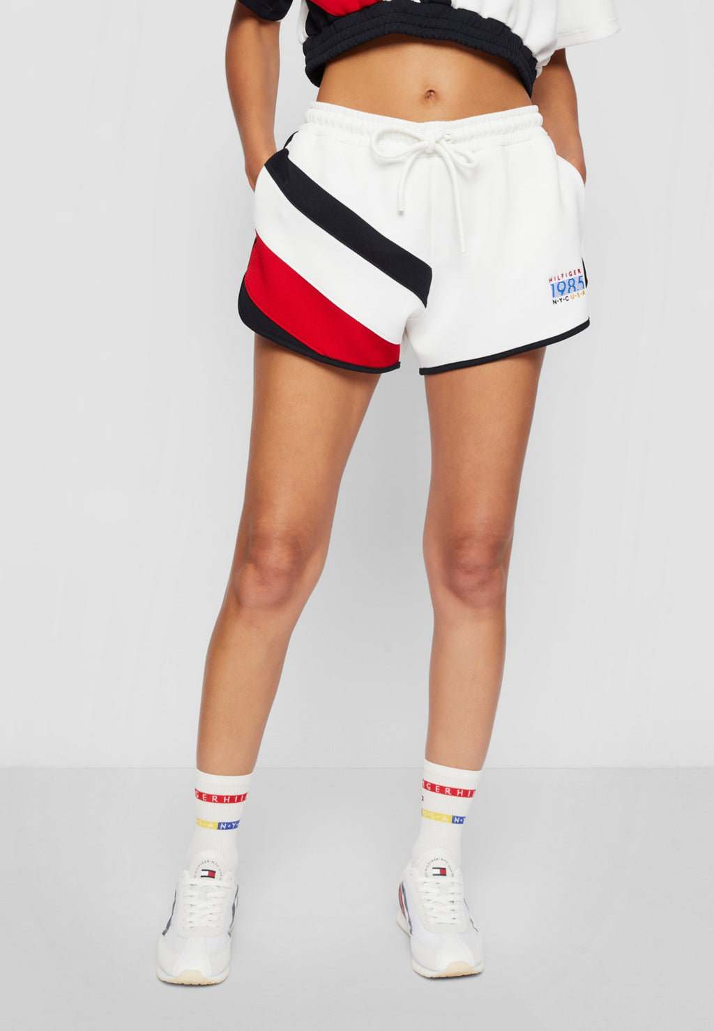 EXCLUSIVE HILFIGER TEAM STRIPE Media 4