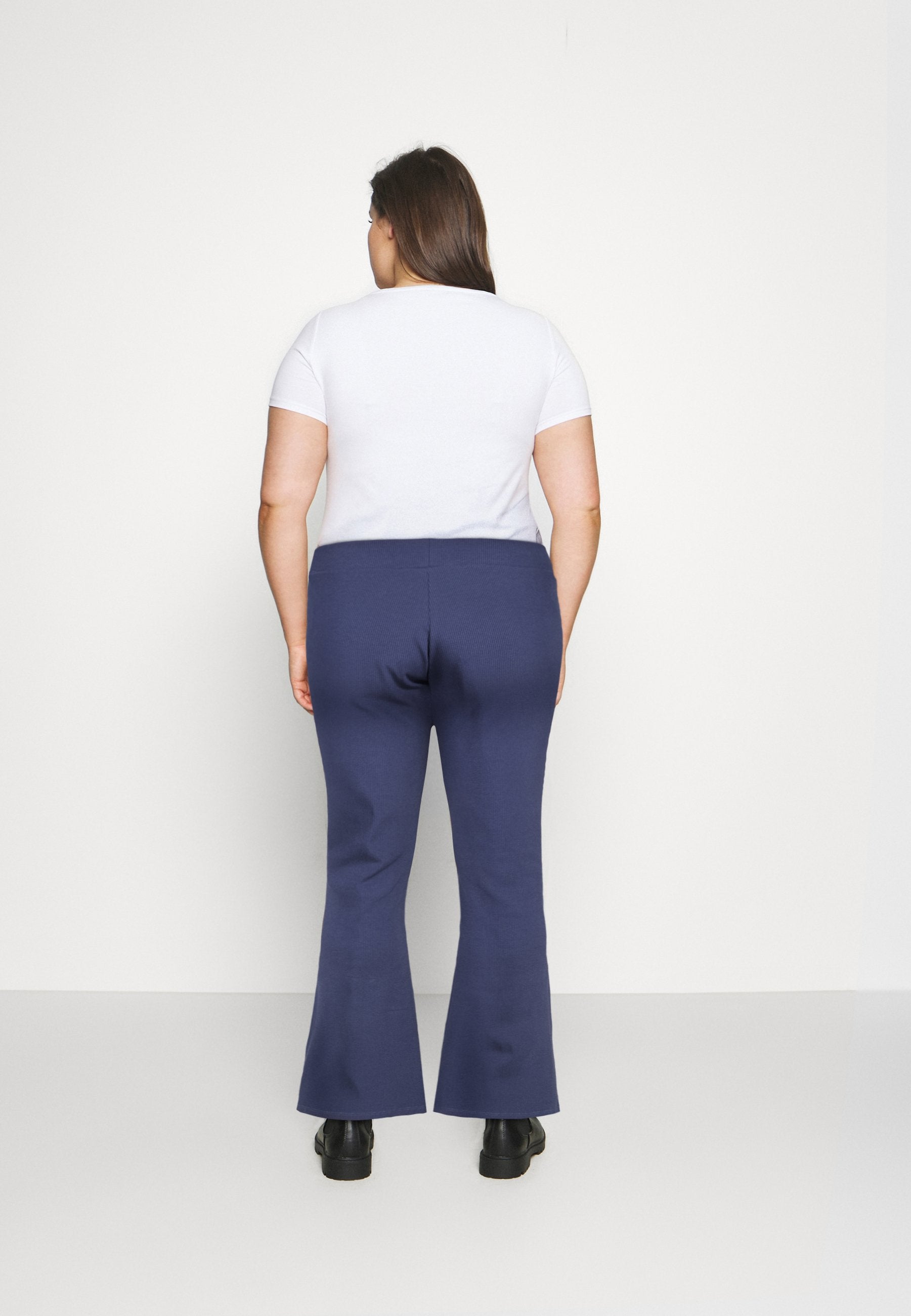 NU-IN HIGH WAIST FLARE LEGGINGS