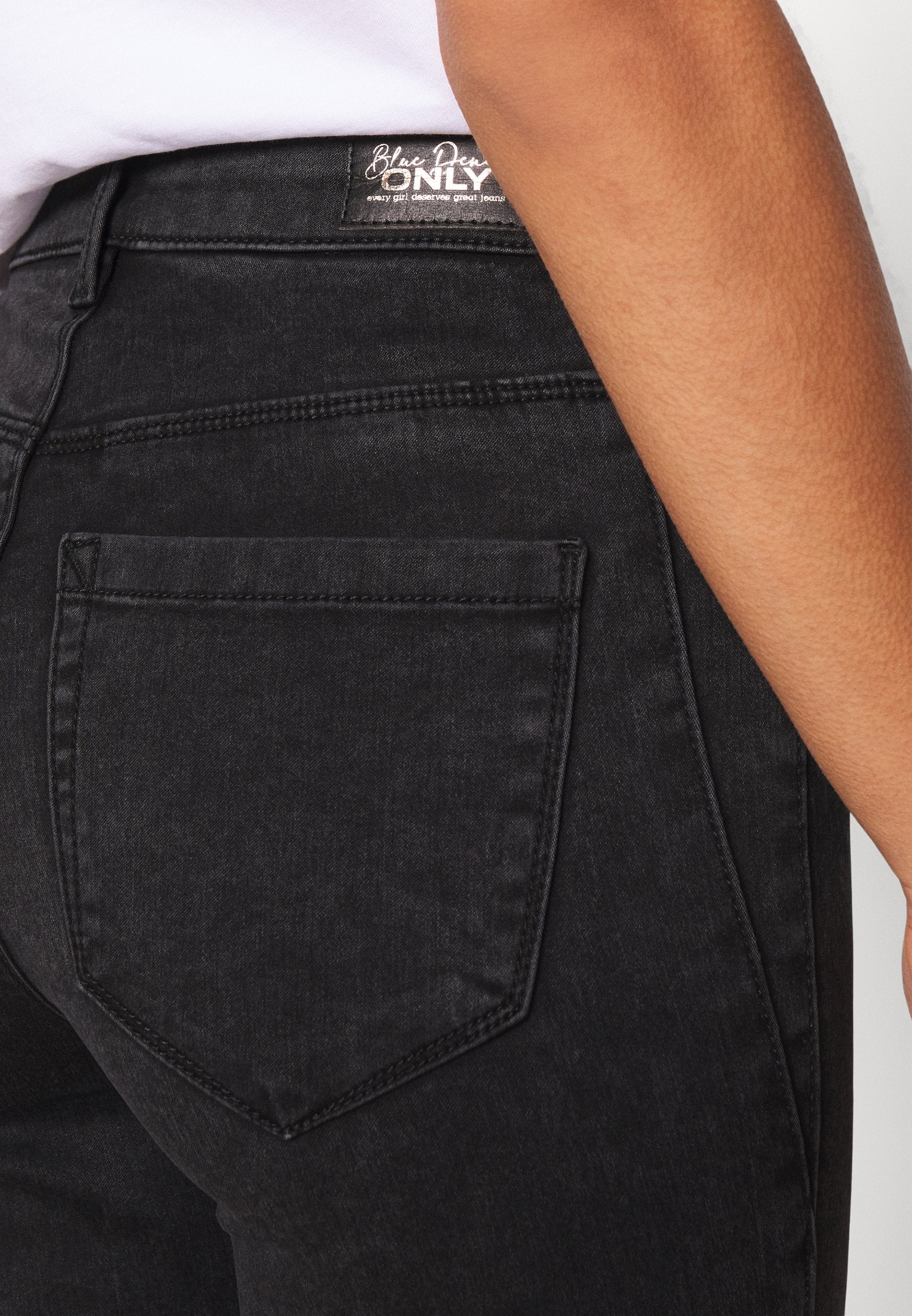 ONLROYAL HIGH WAIST Media 5
