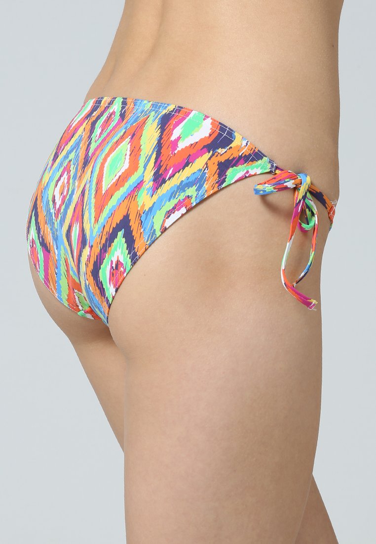 Bikini Bar